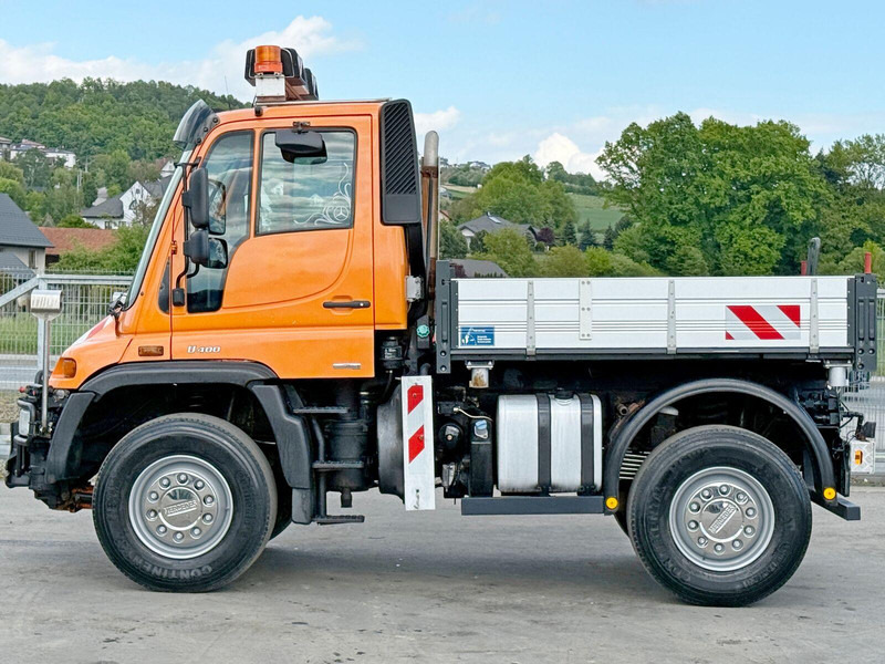 Mercedes-Benz UNIMOG 400 * KIPPER 2,40 * 4x4 * TOPZUSTAND - Caminhão basculante: foto 4 Mercedes-Benz UNIMOG 400 * KIPPER 2,40 * 4x4 * TOPZUSTAND - Caminhão basculante: foto 4