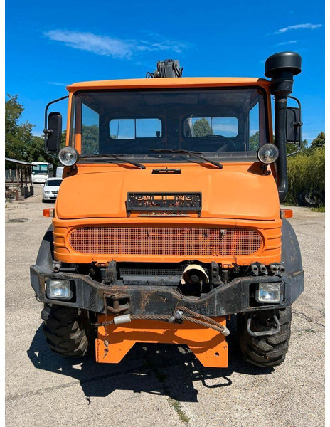 Mercedes-Benz UNIMOG - Caminhão basculante, Caminhão grua: foto 2 Mercedes-Benz UNIMOG - Caminhão basculante, Caminhão grua: foto 2