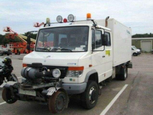 Mercedes-Benz VARIO Schörling RAIL ROAD Two Way Schienen - Caminhão furgão: foto 1 Mercedes-Benz VARIO Schörling RAIL ROAD Two Way Schienen - Caminhão furgão: foto 1
