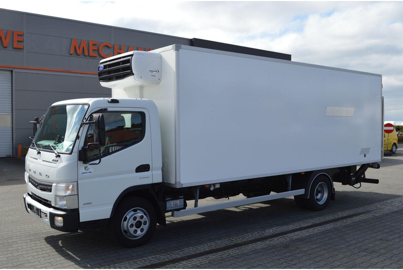 Mitsubishi FUSO CANTER 7C15 REFRIGERATOR + LIFT + DOOR + SIDE DOOR - Caminhão frigorífico: foto 2 Mitsubishi FUSO CANTER 7C15 REFRIGERATOR + LIFT + DOOR + SIDE DOOR - Caminhão frigorífico: foto 2