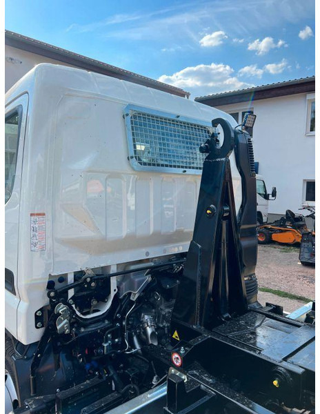 Mitsubishi Fuso Canter 6S15 - Caminhão polibenne: foto 5 Mitsubishi Fuso Canter 6S15 - Caminhão polibenne: foto 5