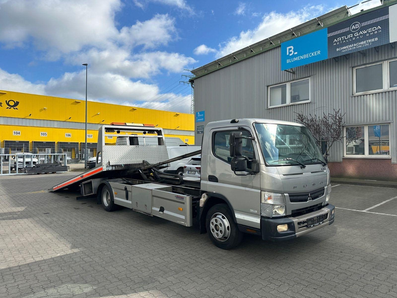 Mitsubishi Fuso Canter 9C18 - Caminhão reboque: foto 3 Mitsubishi Fuso Canter 9C18 - Caminhão reboque: foto 3