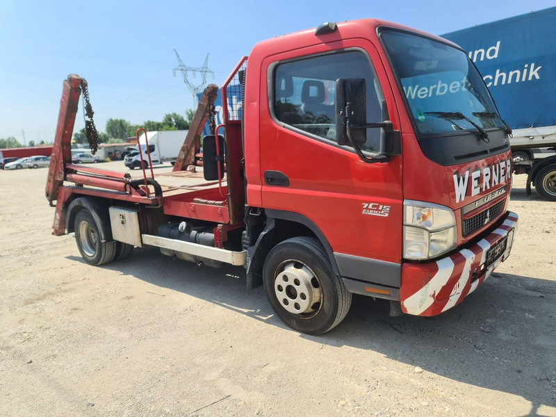 Mitsubishi Fuso Canter - skip loader - Caminhão multibenne: foto 1 Mitsubishi Fuso Canter - skip loader - Caminhão multibenne: foto 1