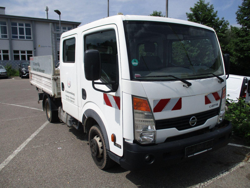Nissan Cabstar Cabstar 35.XX Doppelkabine - Camião de caixa aberta/ Plataforma: foto 2 Nissan Cabstar Cabstar 35.XX Doppelkabine - Camião de caixa aberta/ Plataforma: foto 2