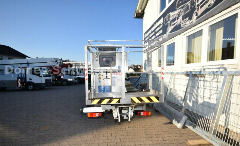 Nissan NT400 Cabstar Klaas Theo Emelőkosaras 25m - Caminhão com plataforma aérea: foto 5 Nissan NT400 Cabstar Klaas Theo Emelőkosaras 25m - Caminhão com plataforma aérea: foto 5