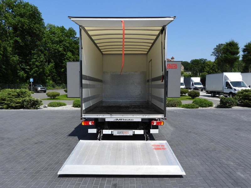 Carrinha de contentor Renault MASTER  KONTENER WINDA 8 PALET TEMPOMAT LEDY KLIMATYZACJA  165KM: foto 12 Carrinha de contentor Renault MASTER  KONTENER WINDA 8 PALET TEMPOMAT LEDY KLIMATYZACJA  165KM: foto 12