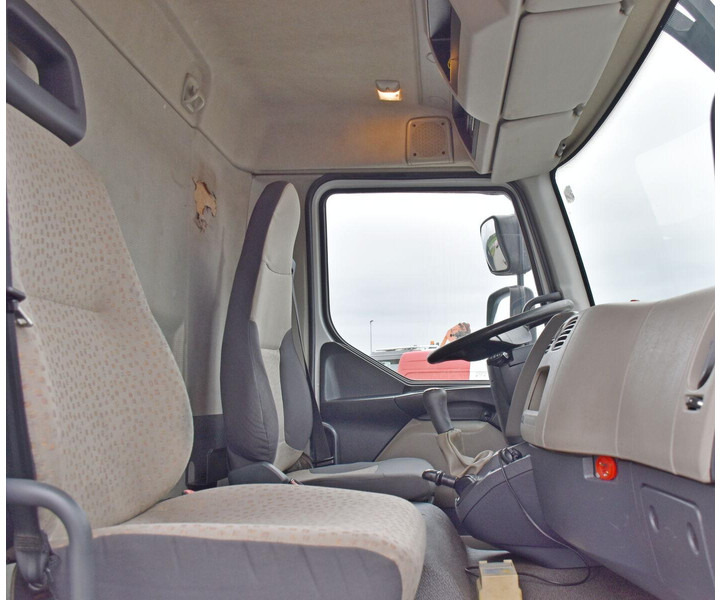 Camião de caixa aberta/ Plataforma, Caminhão grua Renault MIDLUM 220 DXI *PRITSCHE 7,35m * KRAN + FUNK: foto 10 Camião de caixa aberta/ Plataforma, Caminhão grua Renault MIDLUM 220 DXI *PRITSCHE 7,35m * KRAN + FUNK: foto 10