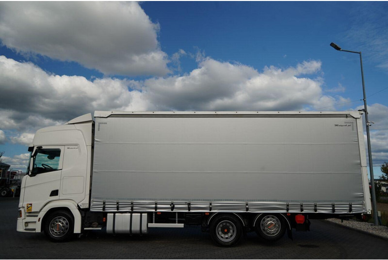 Scania R 450 / MEGA / 6x2 / FIRANKA - 8,2 m / SOLÓWKA / OŚ PODNOSZONA / - Caminhão com lona: foto 3 Scania R 450 / MEGA / 6x2 / FIRANKA - 8,2 m / SOLÓWKA / OŚ PODNOSZONA / - Caminhão com lona: foto 3