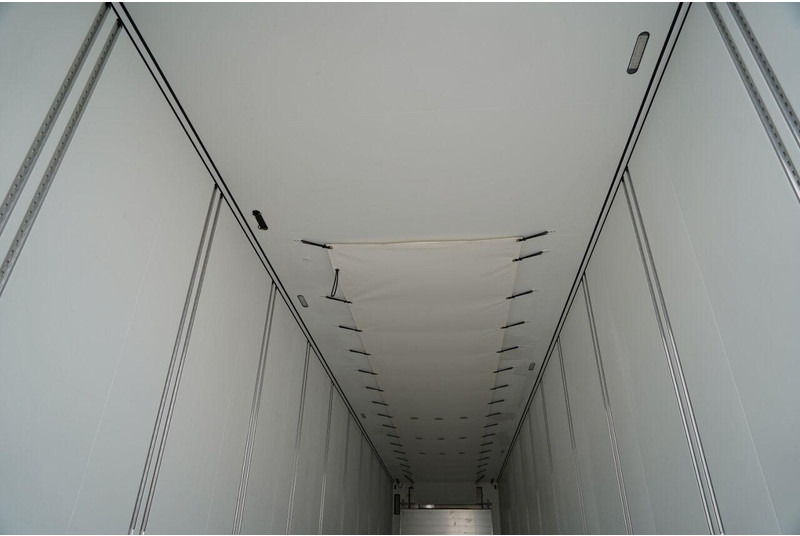 Semireboque frigorífico nuevo Schmitz Cargobull / CHŁODNIA / THERMO KING SLX 300 / DOPPELSTOCK / NOWA / 2025 ROK: foto 19 Semireboque frigorífico nuevo Schmitz Cargobull / CHŁODNIA / THERMO KING SLX 300 / DOPPELSTOCK / NOWA / 2025 ROK: foto 19