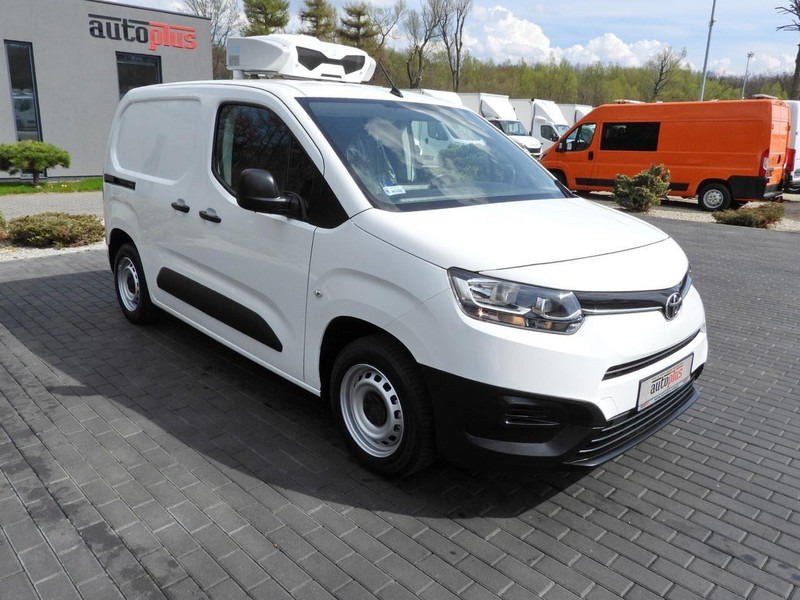 Toyota PROACE CITY FURGON CHŁODNIA -15*C ZASILANIE 230V TEMPOMAT KLIM - Carrinha frigorífica: foto 4 Toyota PROACE CITY FURGON CHŁODNIA -15*C ZASILANIE 230V TEMPOMAT KLIM - Carrinha frigorífica: foto 4