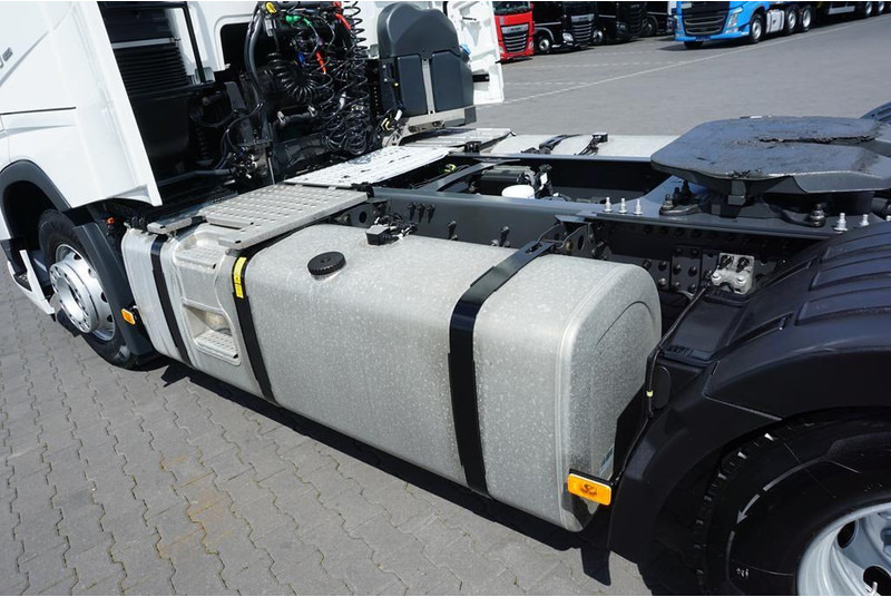 Tractor Volvo VOLVO / FH / 500 / I – SAVE / XL / EURO 6 / ACC / I -COOL / NOWY: foto 11 Tractor Volvo VOLVO / FH / 500 / I – SAVE / XL / EURO 6 / ACC / I -COOL / NOWY: foto 11