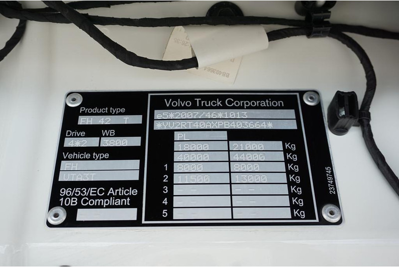 Tractor Volvo VOLVO / FH / 500 / I – SAVE / XL / EURO 6 / ACC / I -COOL / NOWY: foto 12 Tractor Volvo VOLVO / FH / 500 / I – SAVE / XL / EURO 6 / ACC / I -COOL / NOWY: foto 12