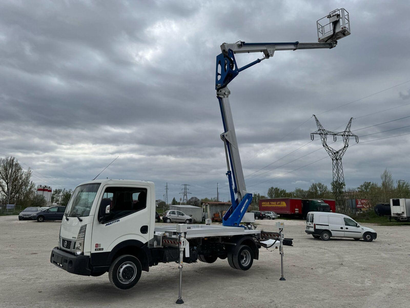 Nissan Cabstar NT400 Multitel HX 200 - 22m - Veículo comercial: foto 2 Nissan Cabstar NT400 Multitel HX 200 - 22m - Veículo comercial: foto 2