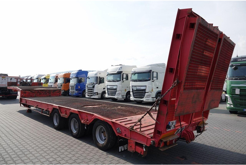 Verem NACZEPA LAWETA NISKOPODWOZIE / NAJAZDY HYDRAULICZNE / 3 OSIOWA / - Semireboque baixa: foto 5 Verem NACZEPA LAWETA NISKOPODWOZIE / NAJAZDY HYDRAULICZNE / 3 OSIOWA / - Semireboque baixa: foto 5