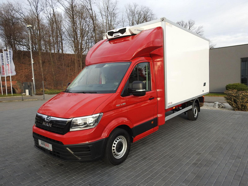 Carrinha frigorífica Volkswagen Crafter REFRIGERATOR -5*C 8 PALETS: foto 6 Carrinha frigorífica Volkswagen Crafter REFRIGERATOR -5*C 8 PALETS: foto 6