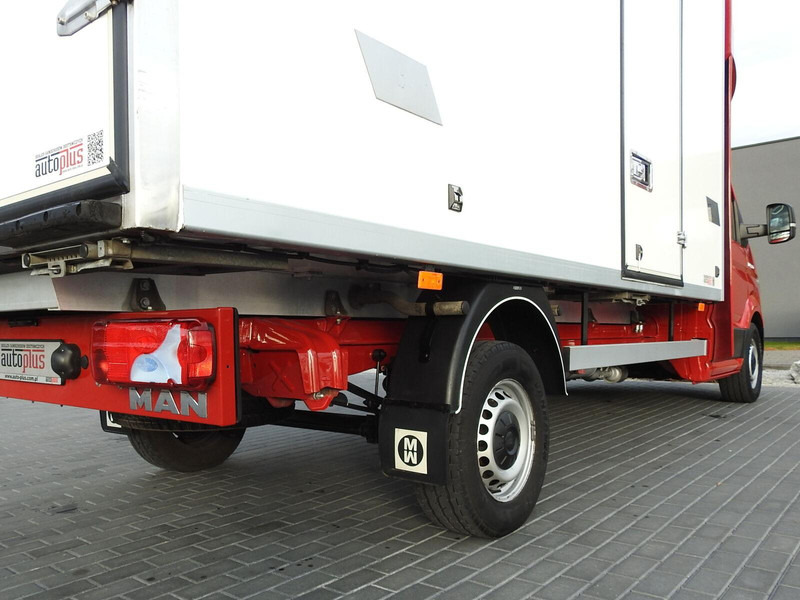 Carrinha frigorífica Volkswagen Crafter REFRIGERATOR -5*C 8 PALETS: foto 17 Carrinha frigorífica Volkswagen Crafter REFRIGERATOR -5*C 8 PALETS: foto 17