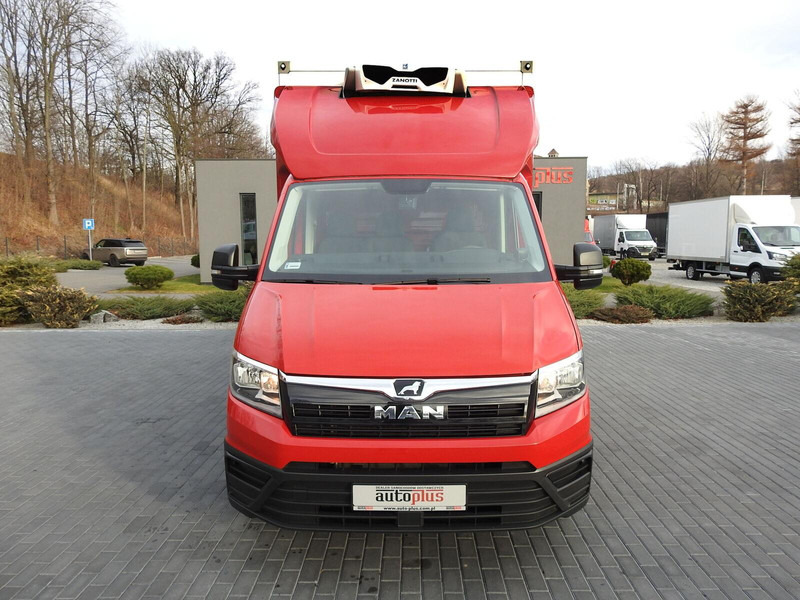 Carrinha frigorífica Volkswagen Crafter REFRIGERATOR -5*C 8 PALETS: foto 5 Carrinha frigorífica Volkswagen Crafter REFRIGERATOR -5*C 8 PALETS: foto 5