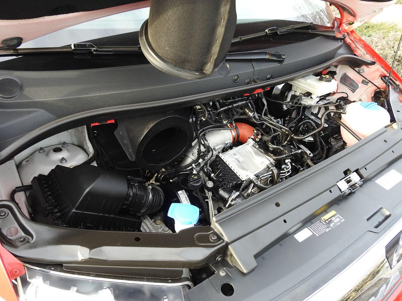 Carrinha frigorífica Volkswagen Crafter REFRIGERATOR -5*C 8 PALETS: foto 20 Carrinha frigorífica Volkswagen Crafter REFRIGERATOR -5*C 8 PALETS: foto 20