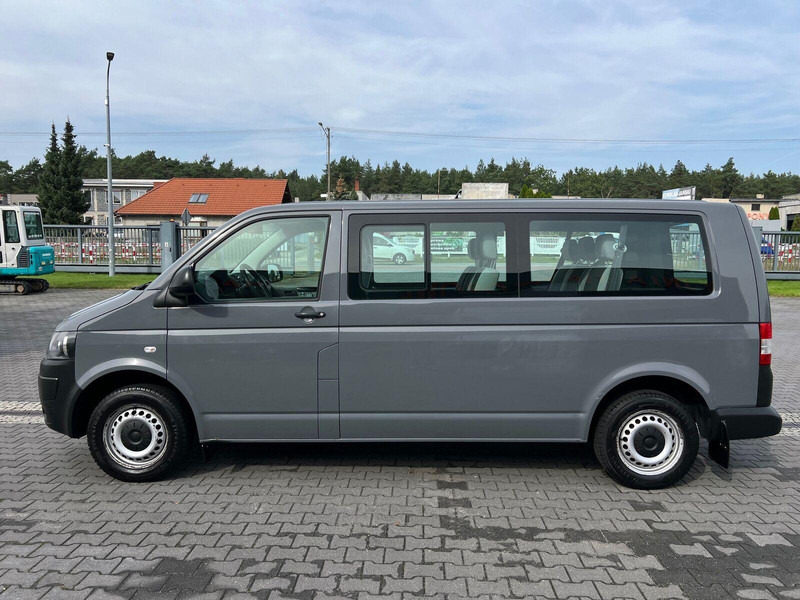 Volkswagen Transporter T5 Brygadówka, Osobowy, 9-miejsc, Jeden Właściciel, - Micro-ônibus, Furgão de passageiros: foto 2 Volkswagen Transporter T5 Brygadówka, Osobowy, 9-miejsc, Jeden Właściciel, - Micro-ônibus, Furgão de passageiros: foto 2