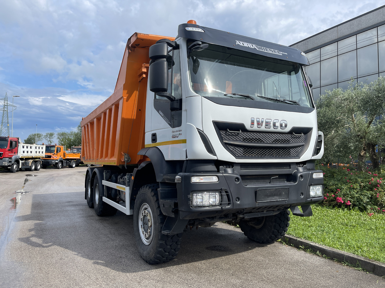 IVECO Trakker 450 - Caminhão basculante: foto 1 IVECO Trakker 450 - Caminhão basculante: foto 1