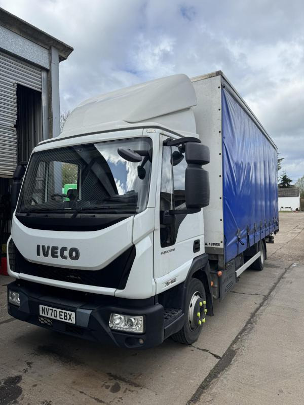 IVECO 75.160 Eurocargo 7.5 Ton Curtainside - Caminhão com lona: foto 1 IVECO 75.160 Eurocargo 7.5 Ton Curtainside - Caminhão com lona: foto 1