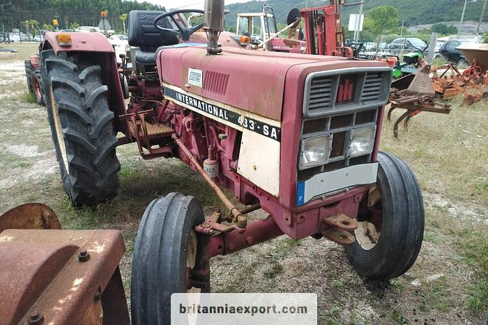 INTERNATIONAL 433 SA 4X2 | 2.5 diesel | brand new tyres | - Trator: foto 2 INTERNATIONAL 433 SA 4X2 | 2.5 diesel | brand new tyres | - Trator: foto 2