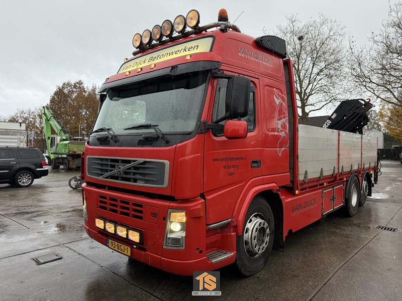 Volvo FM12 6X2R FAL8.0 RADT-A8 HIGH 420 - CRANE/KRAAN HMF1820 - MANUAL - NL TRUCK - TOP! - Camião de caixa aberta/ Plataforma, Caminhão grua: foto 1 Volvo FM12 6X2R FAL8.0 RADT-A8 HIGH 420 - CRANE/KRAAN HMF1820 - MANUAL - NL TRUCK - TOP! - Camião de caixa aberta/ Plataforma, Caminhão grua: foto 1