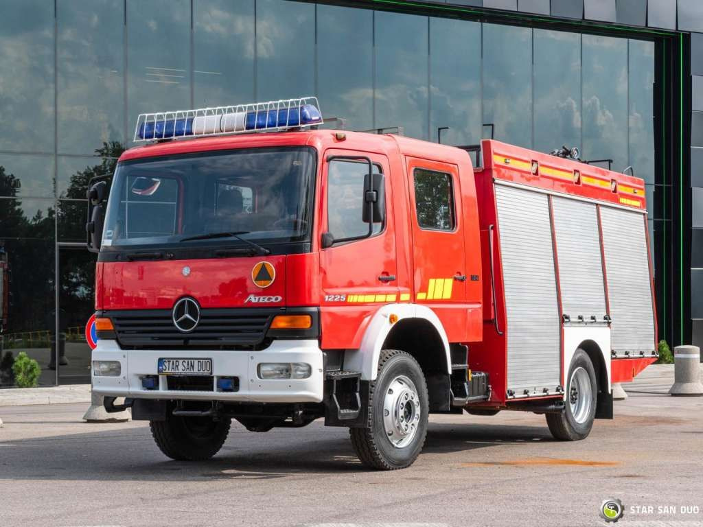 Mercedes-Benz  4x4 ATEGO 1225 CNBOP Fire Brigade - Caminhão: foto 3 Mercedes-Benz  4x4 ATEGO 1225 CNBOP Fire Brigade - Caminhão: foto 3