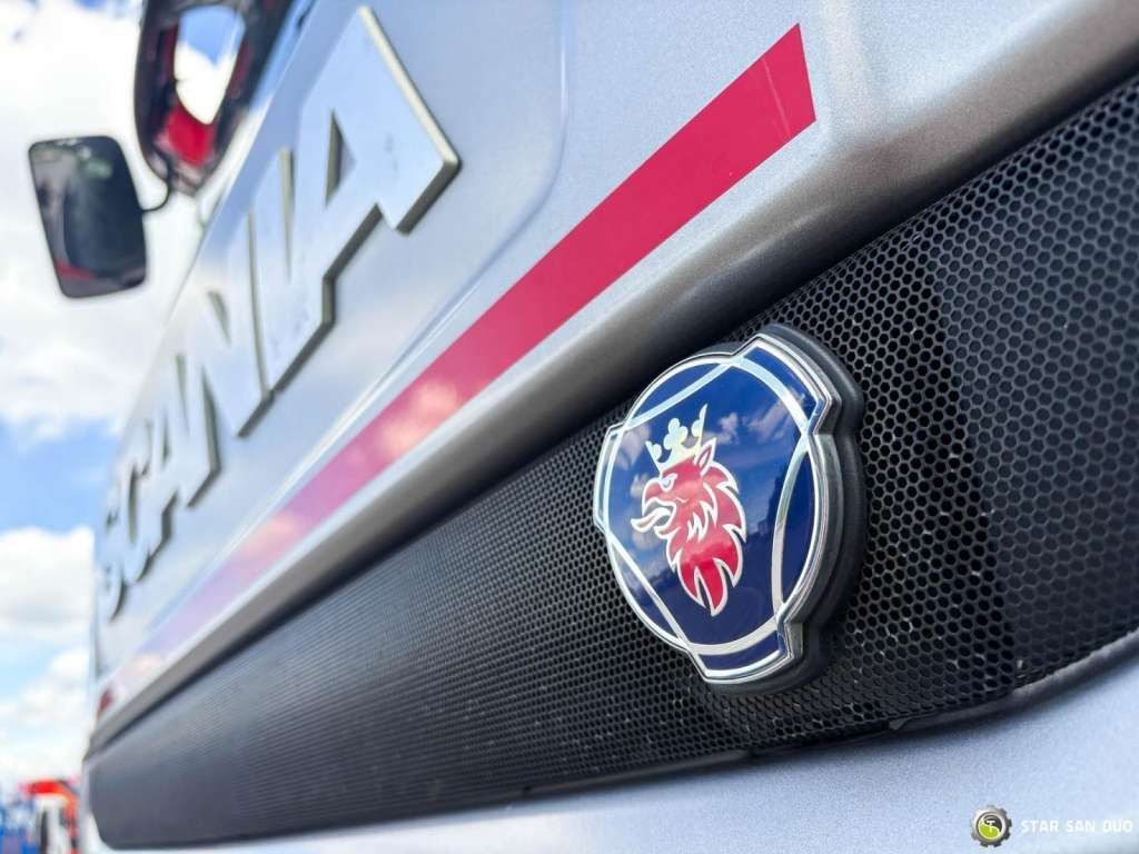Caminhão Scania  D 320 FIRE BRIGADE Tank 12,000 Litres: foto 28