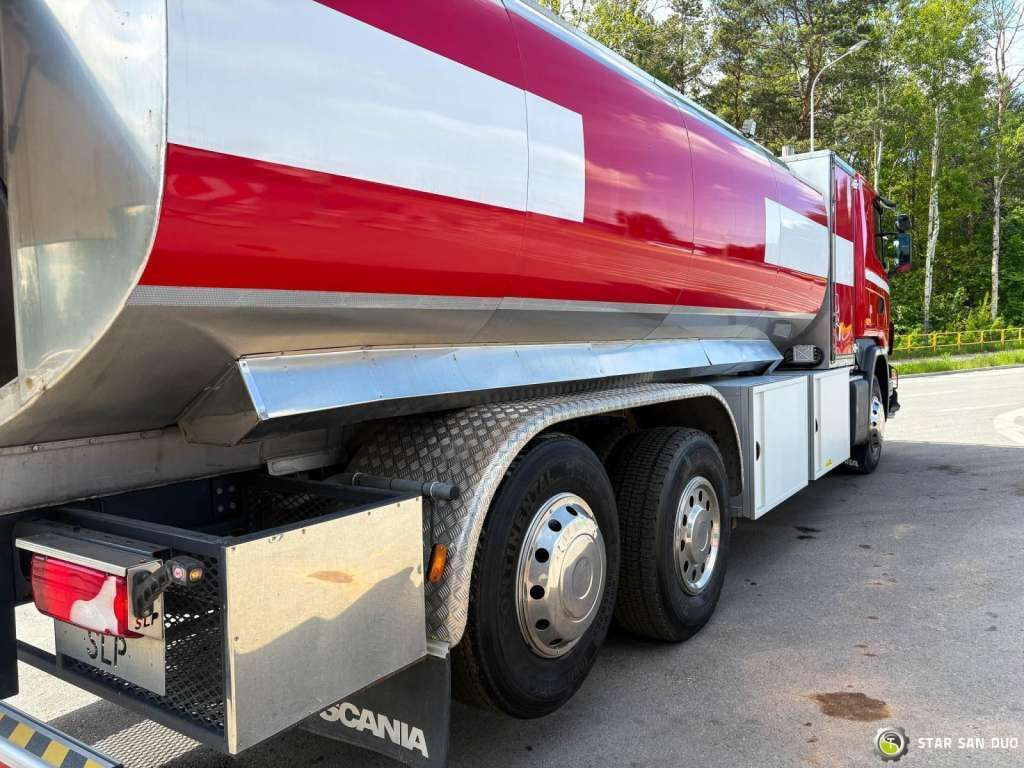 Caminhão Scania  D 320 FIRE BRIGADE Tank 12,000 Litres: foto 16