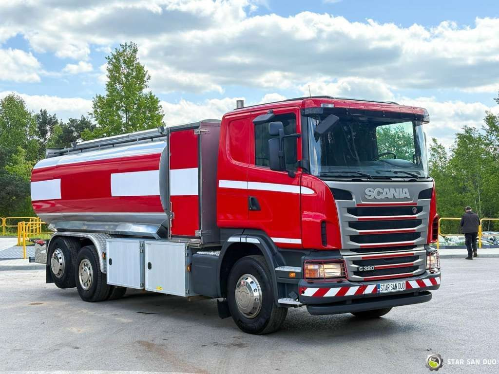Caminhão Scania  D 320 FIRE BRIGADE Tank 12,000 Litres: foto 24