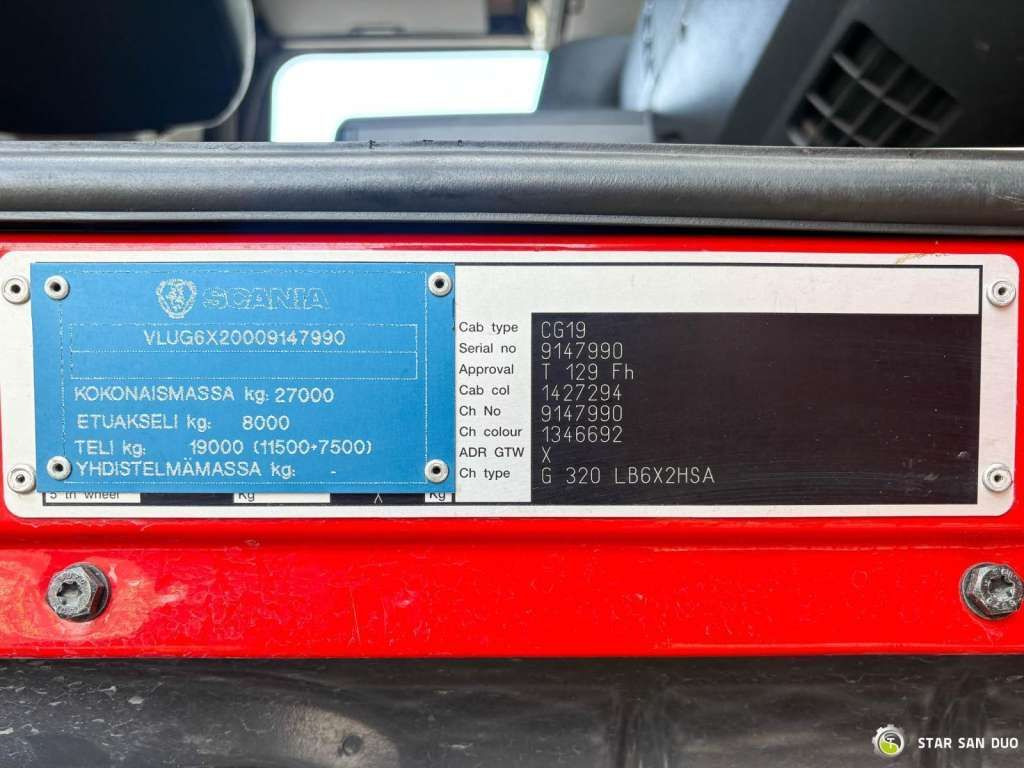 Caminhão Scania  D 320 FIRE BRIGADE Tank 12,000 Litres: foto 12