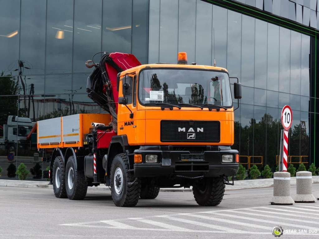 MAN 27.402 F10 6x6 HMF 3620 K4 Hds Crane - Caminhão grua: foto 3 MAN 27.402 F10 6x6 HMF 3620 K4 Hds Crane - Caminhão grua: foto 3