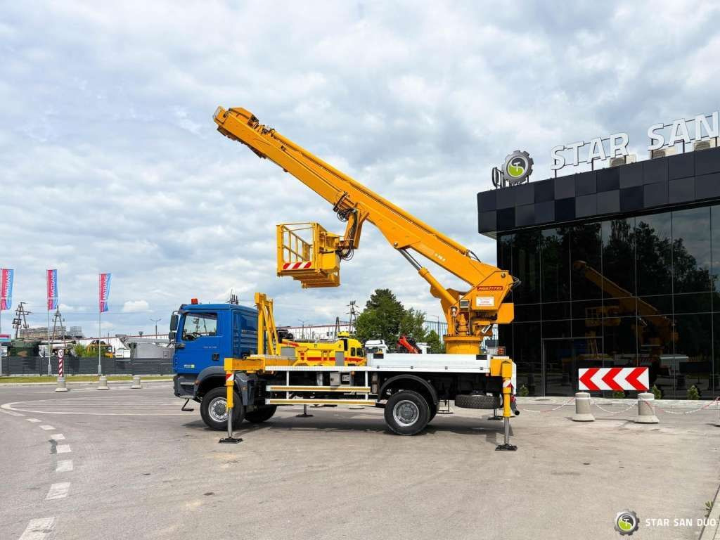 MAN TGM 18.330 4x4 MULTITEL J335 Truck Mounted Lift - Caminhão com plataforma aérea: foto 2 MAN TGM 18.330 4x4 MULTITEL J335 Truck Mounted Lift - Caminhão com plataforma aérea: foto 2
