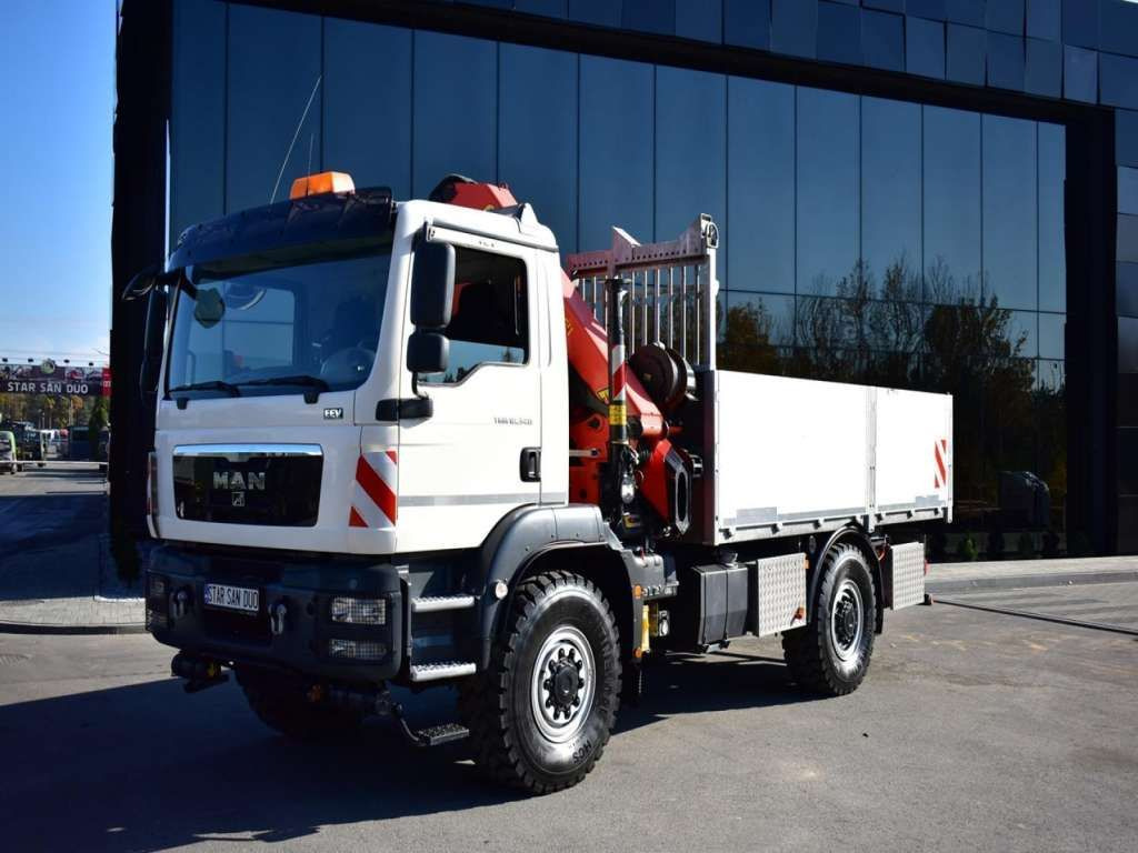 MAN TGM 18.340 4x4 PALFINGER PK 18002 CRANE WINCH MAN TGM 18.340 4x4 PALFINGER PK 18002 CRANE WINCH - Caminhão grua, Camião de caixa aberta/ Plataforma: foto 2 MAN TGM 18.340 4x4 PALFINGER PK 18002 CRANE WINCH MAN TGM 18.340 4x4 PALFINGER PK 18002 CRANE WINCH - Caminhão grua, Camião de caixa aberta/ Plataforma: foto 2