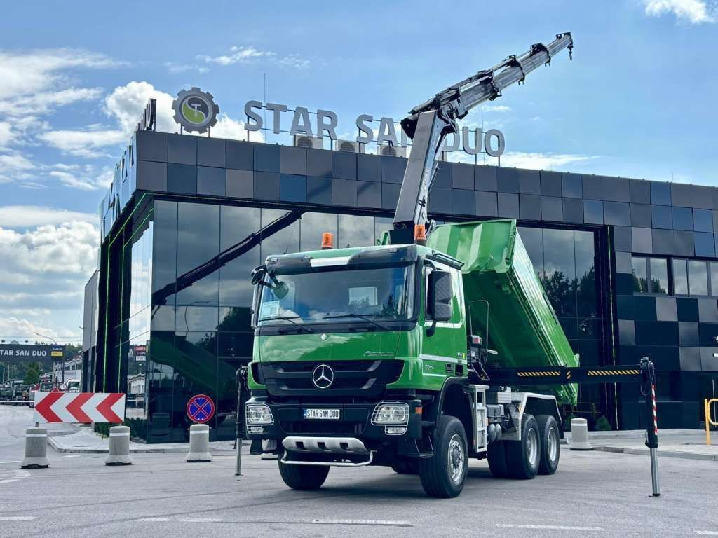 Mercedes-Benz ACTROS 3346 6x6 HIAB 244EP-4 Crane Kipper - Caminhão basculante: foto 1 Mercedes-Benz ACTROS 3346 6x6 HIAB 244EP-4 Crane Kipper - Caminhão basculante: foto 1