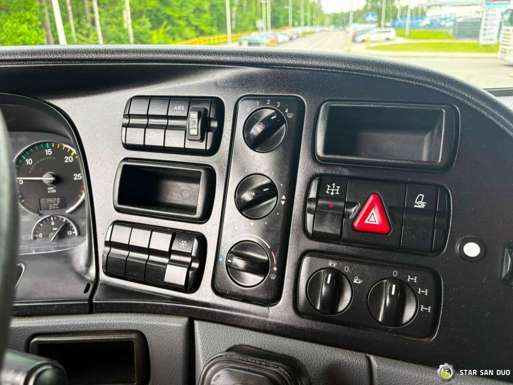 Locação de  Mercedes-Benz  Actros 1841 AK 4x4 Hiab 288E-7 Crane Kipper Mercedes-Benz  Actros 1841 AK 4x4 Hiab 288E-7 Crane Kipper: foto 19