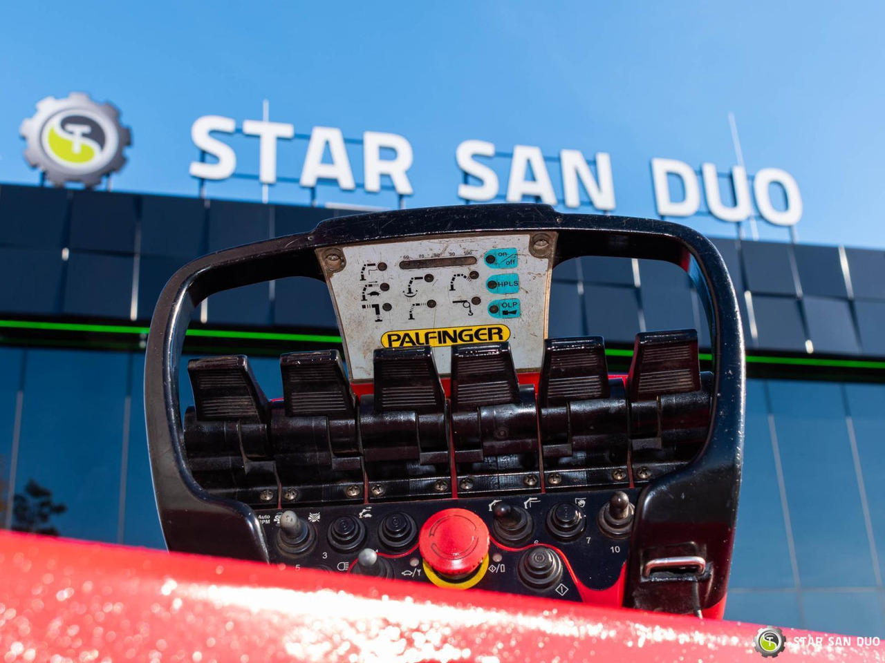 Caminhão grua : foto 29 Caminhão grua : foto 29