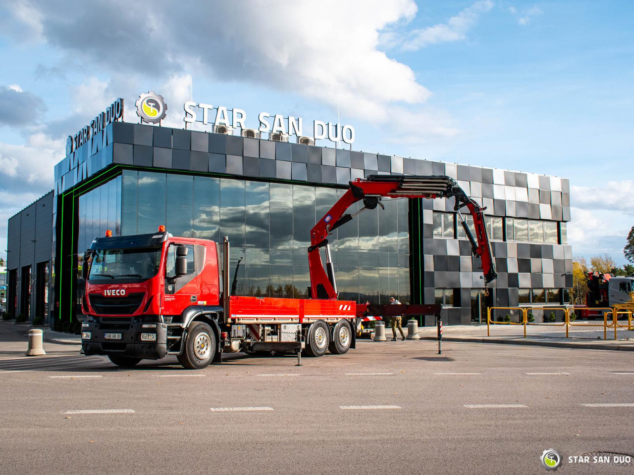 - Caminhão grua: foto 4 - Caminhão grua: foto 4