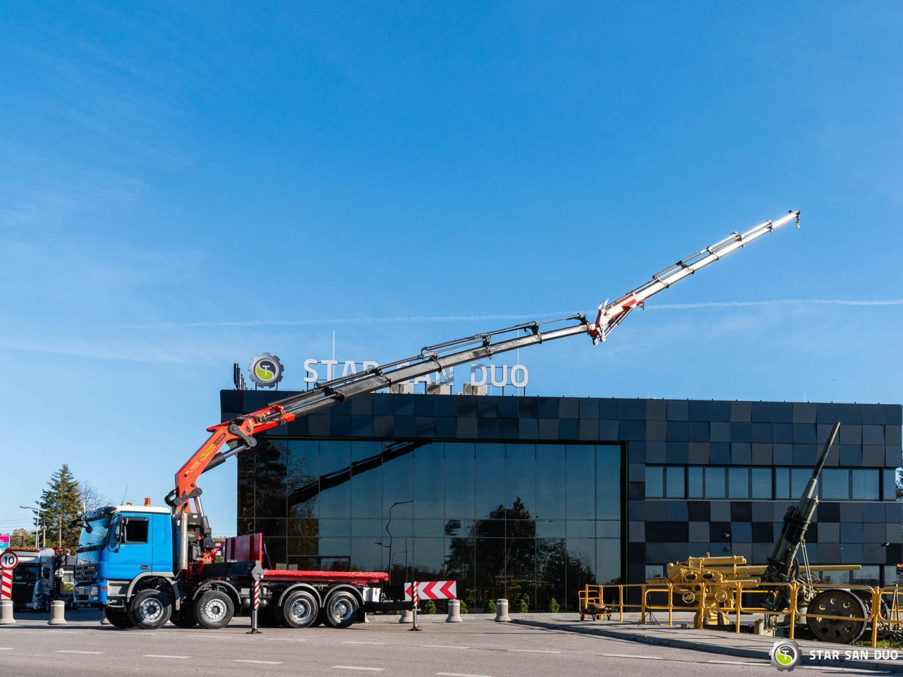 Caminhão grua : foto 12 Caminhão grua : foto 12