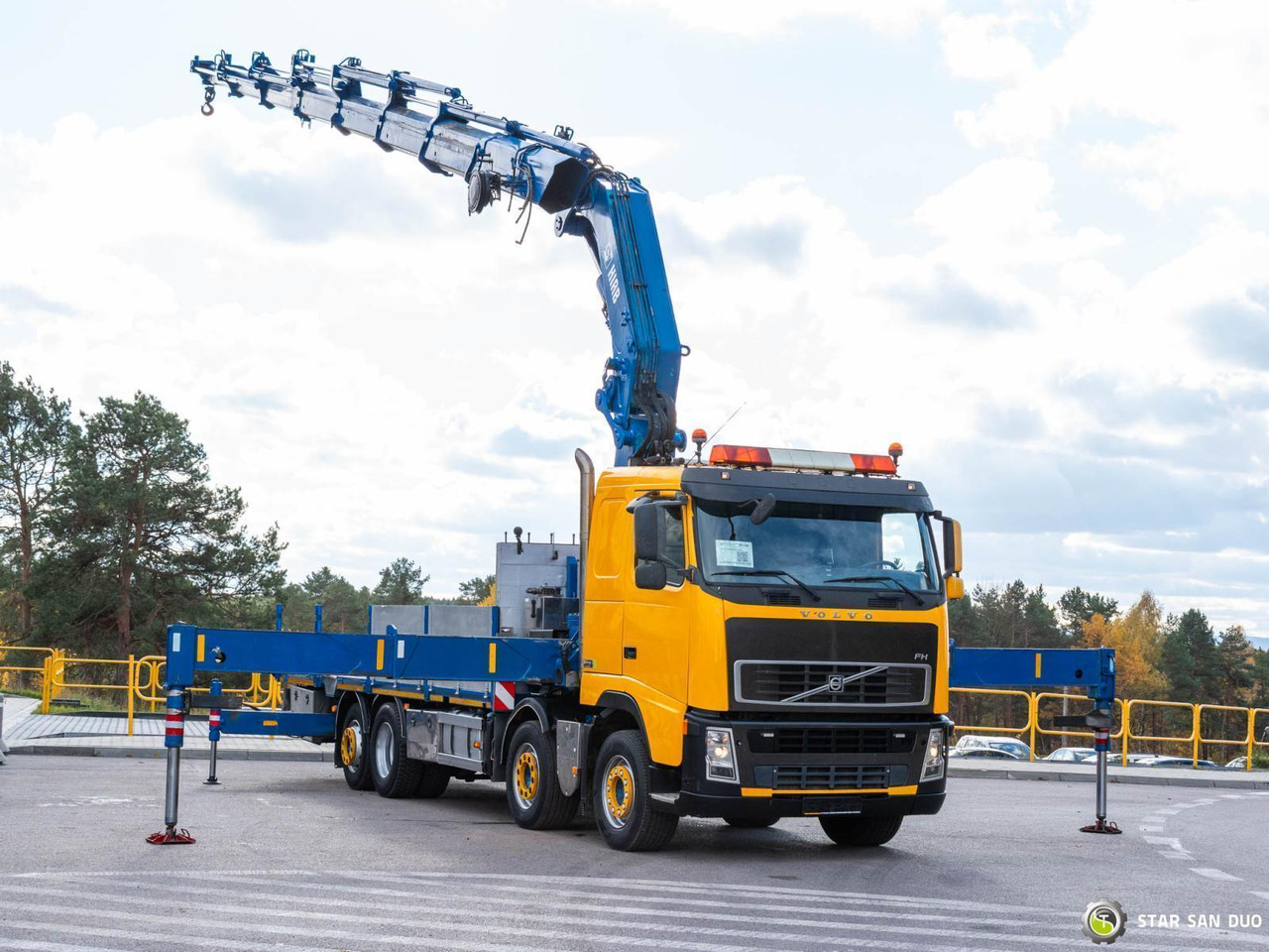 - Caminhão grua: foto 2 - Caminhão grua: foto 2