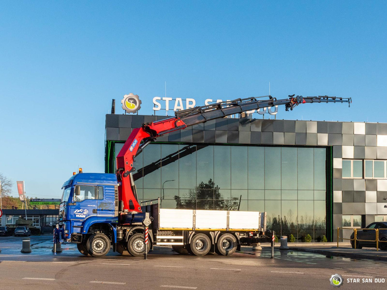 - Caminhão grua: foto 3 - Caminhão grua: foto 3