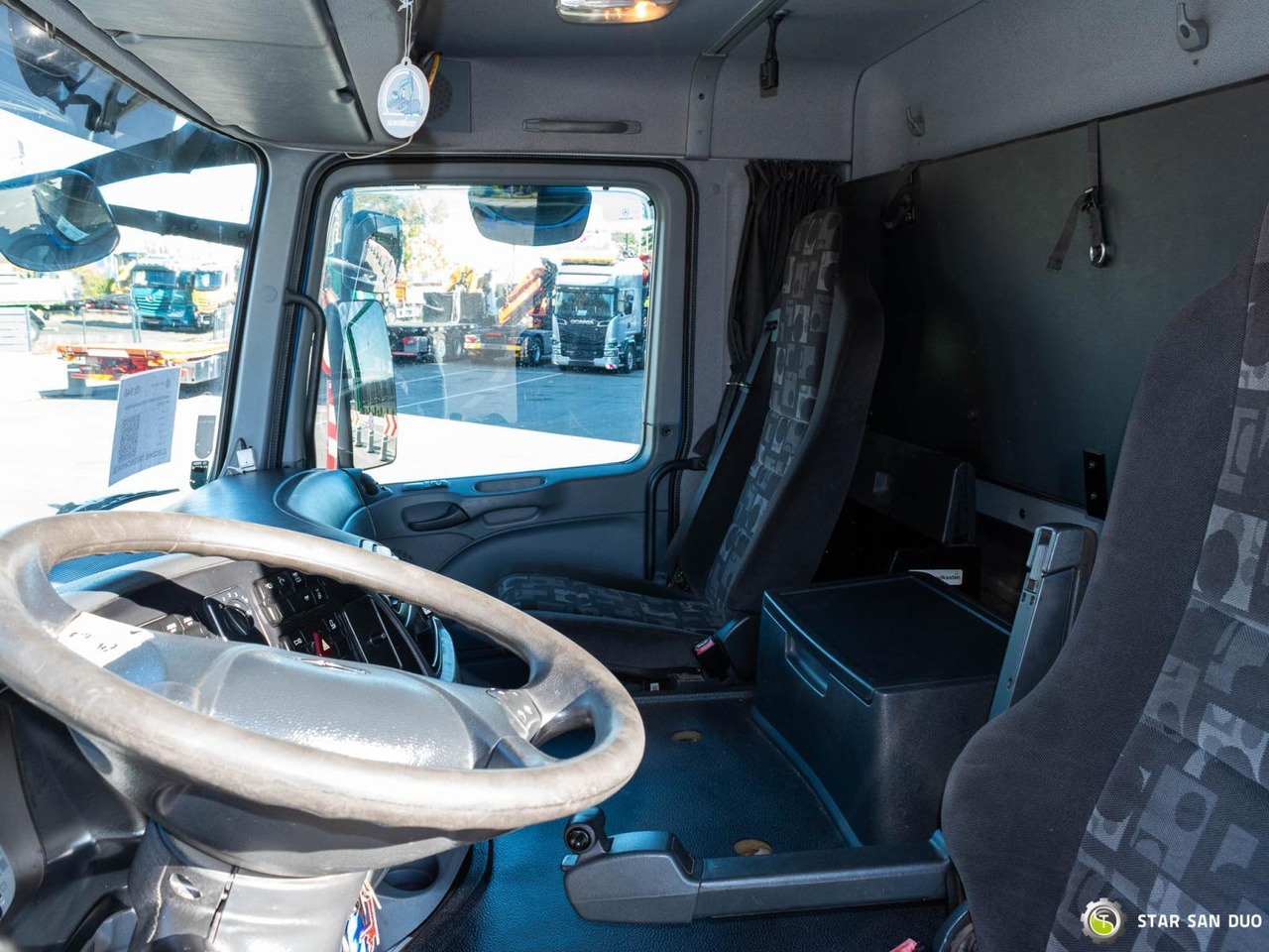 Caminhão grua : foto 17 Caminhão grua : foto 17