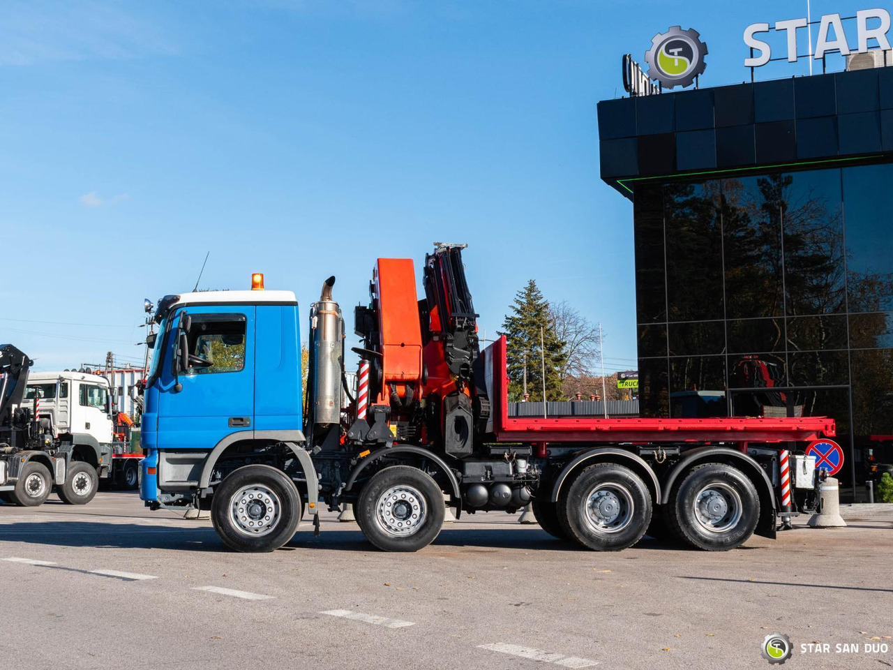 Caminhão grua : foto 9 Caminhão grua : foto 9