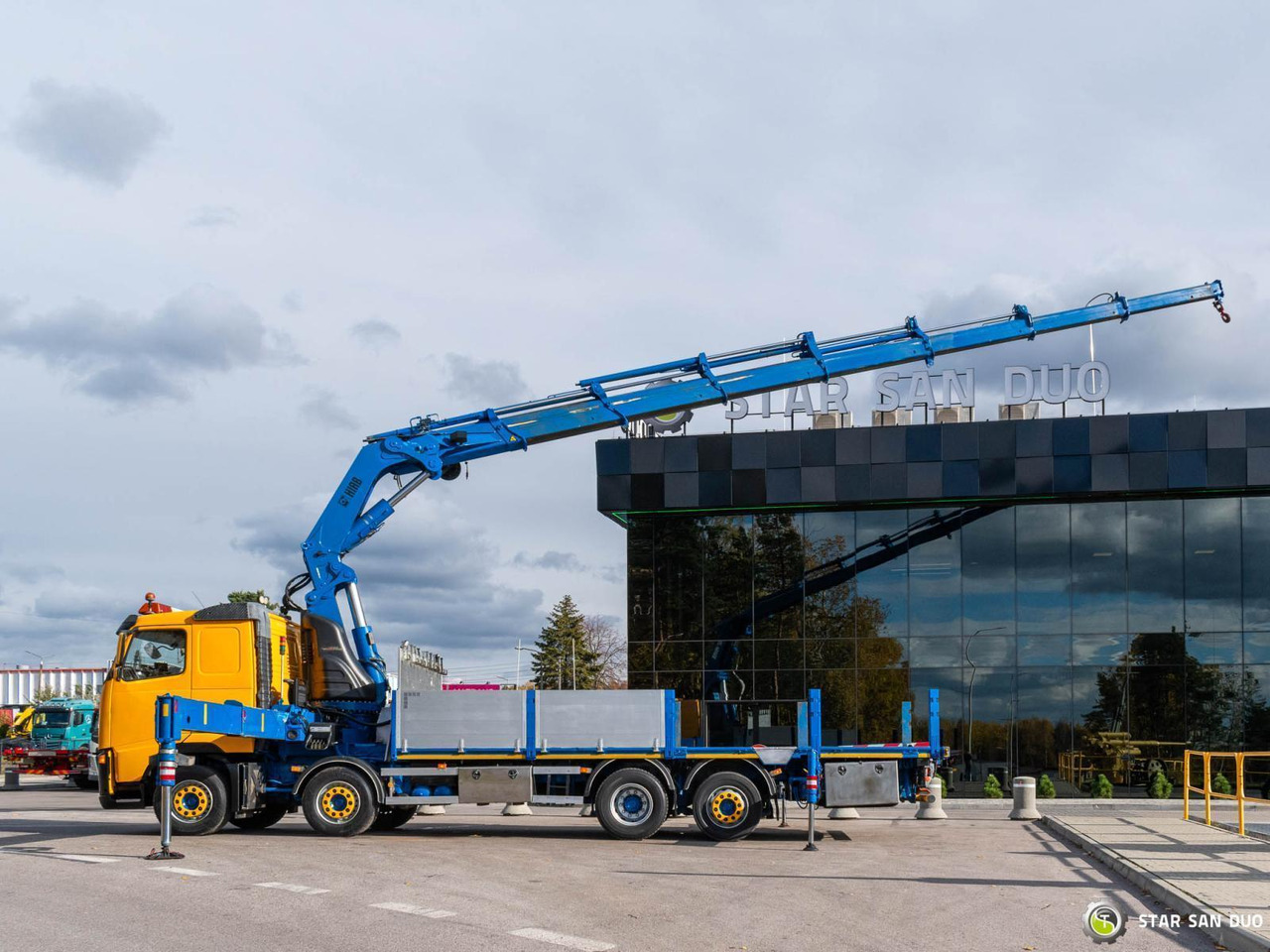 - Caminhão grua: foto 5 - Caminhão grua: foto 5