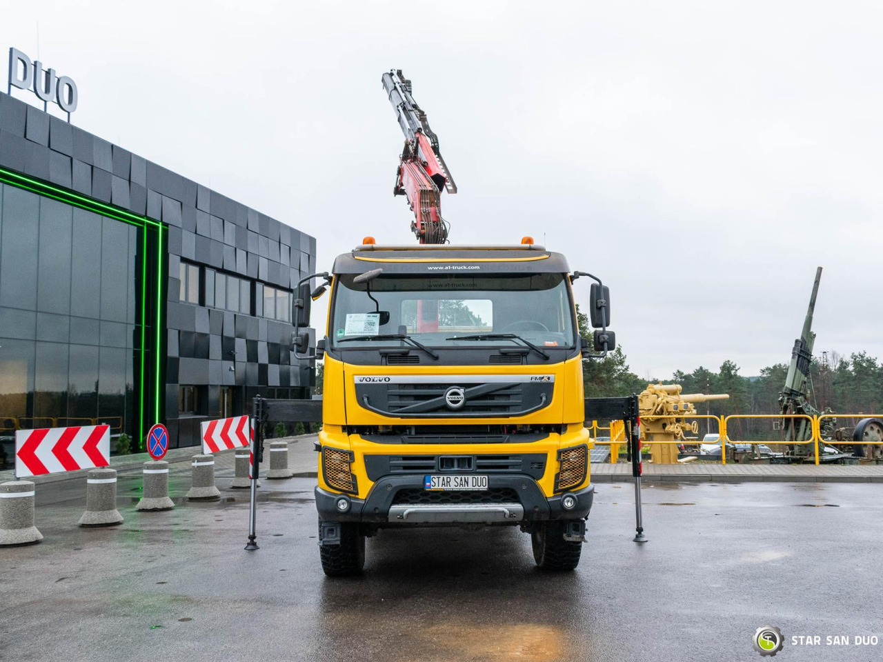 - Caminhão grua: foto 5 - Caminhão grua: foto 5