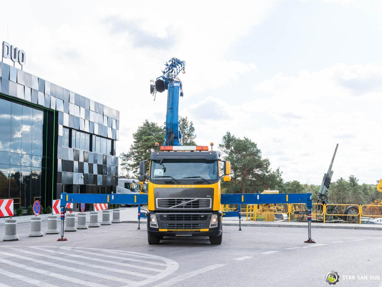 - Caminhão grua: foto 3 - Caminhão grua: foto 3