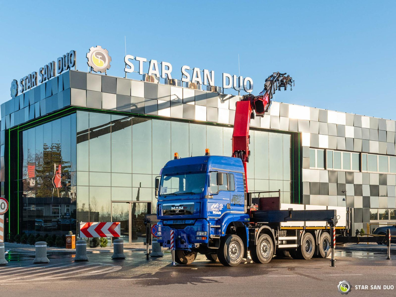 - Caminhão grua: foto 2 - Caminhão grua: foto 2