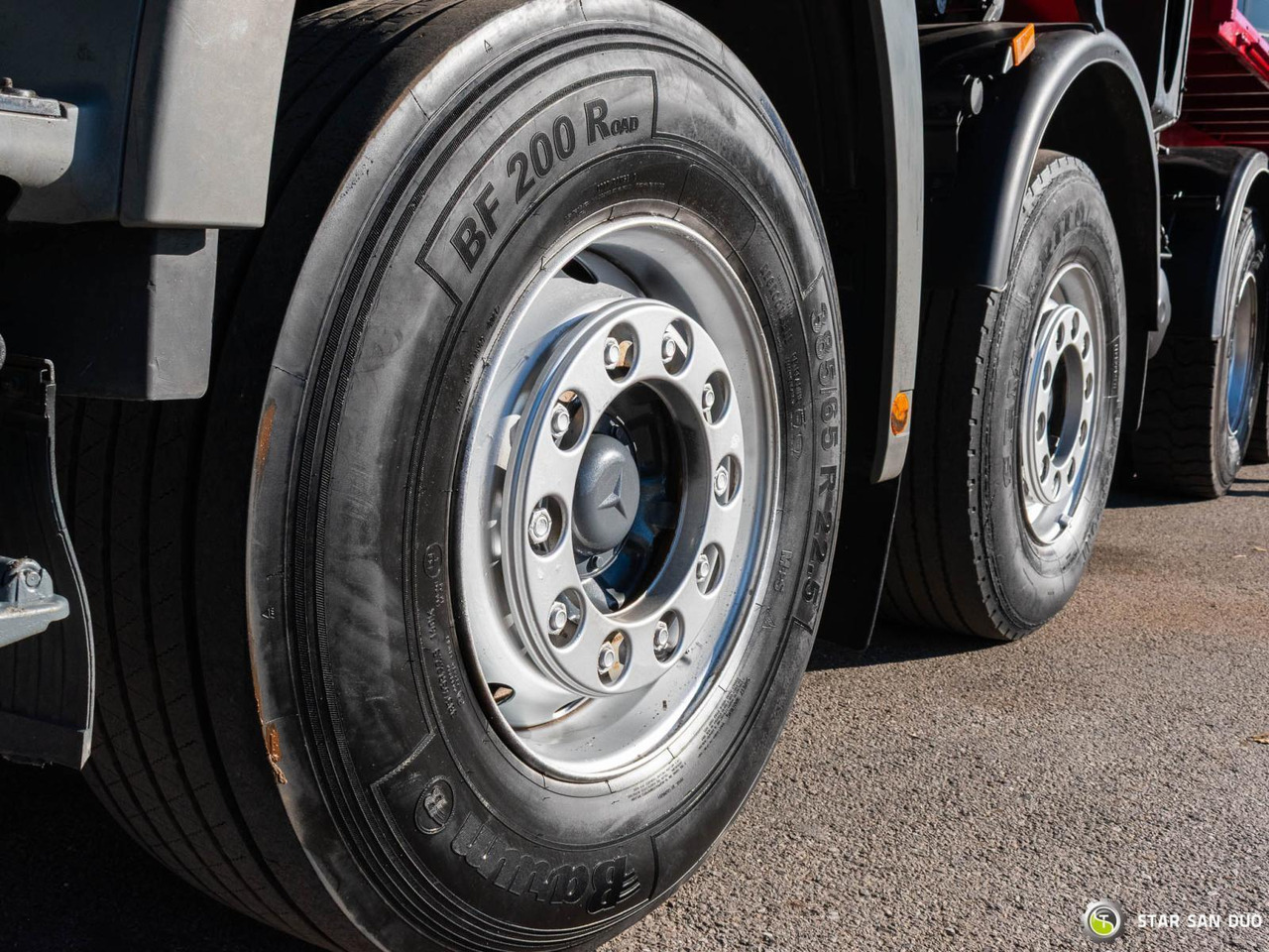 Caminhão grua : foto 20 Caminhão grua : foto 20