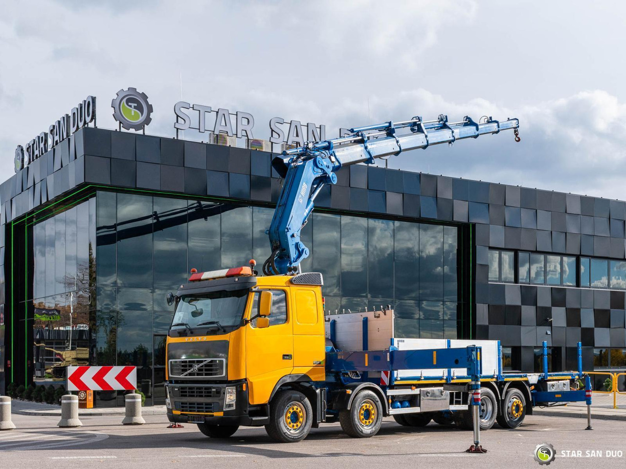 - Caminhão grua: foto 4 - Caminhão grua: foto 4